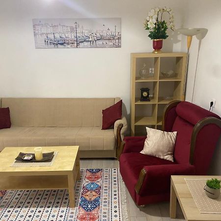 Dolce Apartman พอดโกริกา ภายนอก รูปภาพ