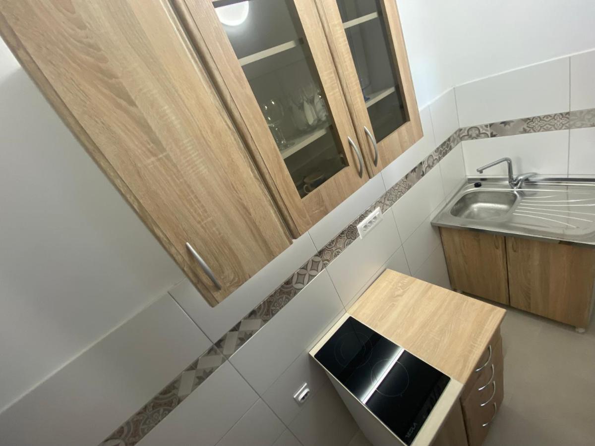 Dolce Apartman พอดโกริกา ภายนอก รูปภาพ