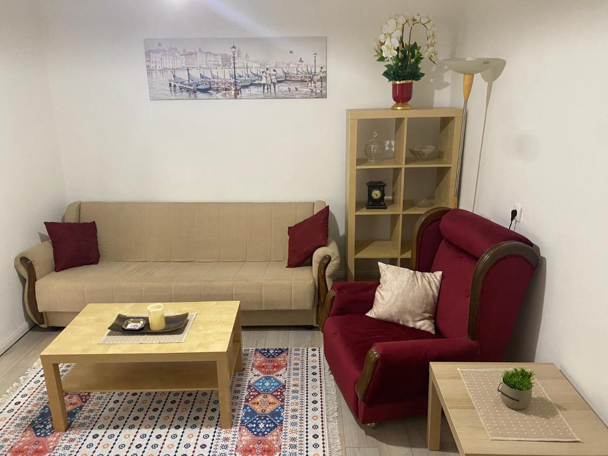 Dolce Apartman พอดโกริกา ภายนอก รูปภาพ